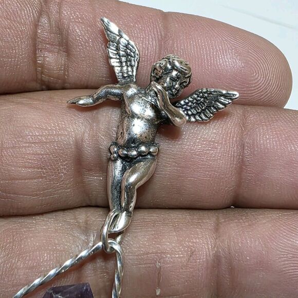 TJF 925 STERLING SILVER CHERUB GUARDIAN ANGEL WITH NATURAL AMETHYST PENDANT - Picture 7 of 10